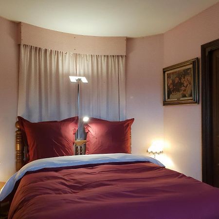Bed and Breakfast Le Fuchier Saint-Martin-de-Fressengeas Exterior foto