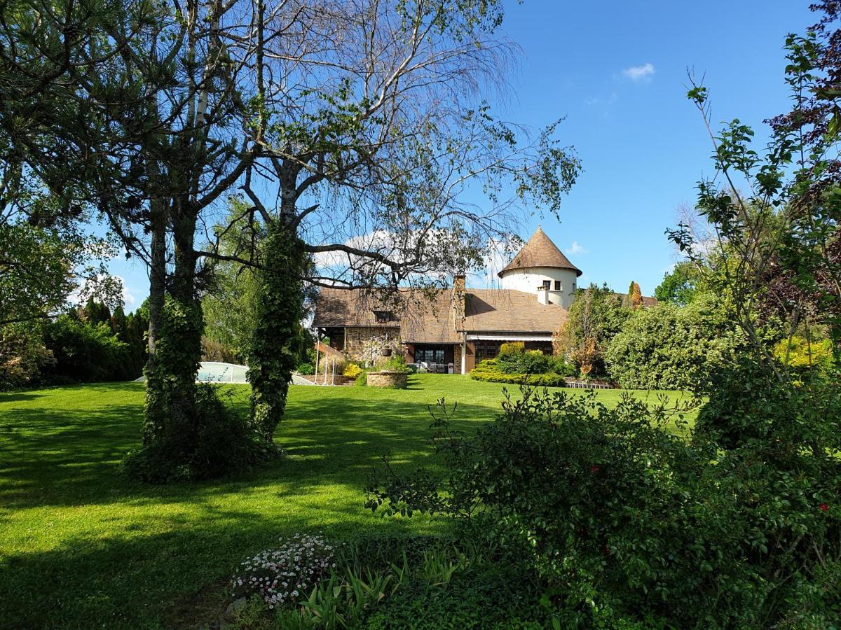 Bed and Breakfast Le Fuchier Saint-Martin-de-Fressengeas Exterior foto